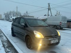 Сүрөт унаа Toyota Corolla Verso