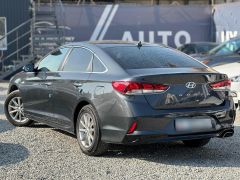 Photo of the vehicle Hyundai Sonata