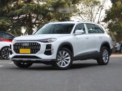 Сүрөт унаа Audi Q6