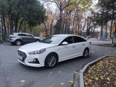 Photo of the vehicle Hyundai Sonata