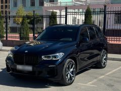 Photo of the vehicle BMW X5