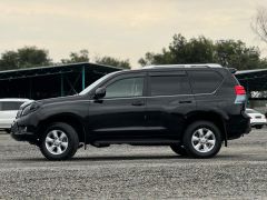 Сүрөт унаа Toyota Land Cruiser Prado