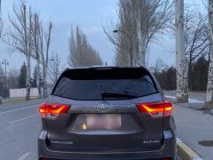 Сүрөт унаа Toyota Highlander