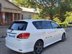 Photo of the vehicle Toyota Ipsum