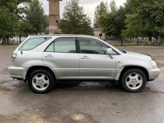 Photo of the vehicle Lexus RX