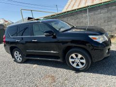 Photo of the vehicle Lexus GX