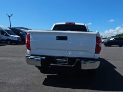 Photo of the vehicle Toyota Tundra