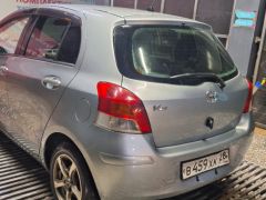 Сүрөт унаа Toyota Vitz