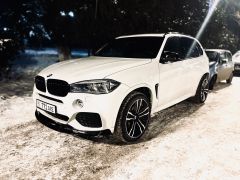 Photo of the vehicle BMW X5