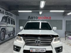 Сүрөт унаа Lexus LX