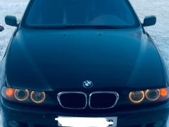 Photo of the vehicle BMW 5 Series