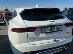 Photo of the vehicle Jaguar E-Pace