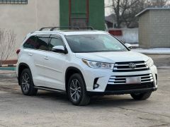 Photo of the vehicle Toyota Highlander