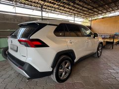 Сүрөт унаа Toyota RAV4