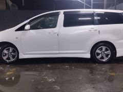 Сүрөт унаа Toyota Wish