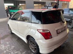 Photo of the vehicle Toyota Ist