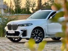 Photo of the vehicle BMW X7