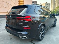 Photo of the vehicle BMW X5