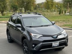 Сүрөт унаа Toyota RAV4