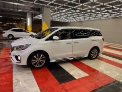 Photo of the vehicle Kia Carnival