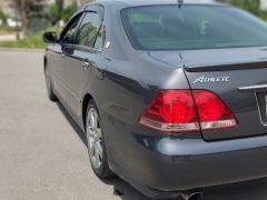 Photo of the vehicle Toyota Crown