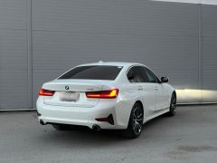 Photo of the vehicle BMW 3 Series