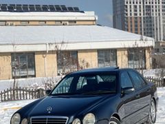 Фото авто Mercedes-Benz E-Класс