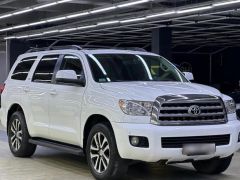 Фото авто Toyota Sequoia