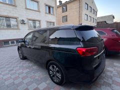 Сүрөт унаа Kia Carnival