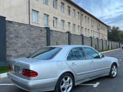 Photo of the vehicle Mercedes-Benz E-Класс