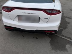 Photo of the vehicle Kia Stinger