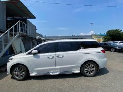 Photo of the vehicle Kia Carnival