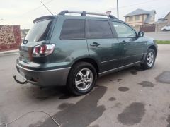 Сүрөт унаа Mitsubishi Outlander