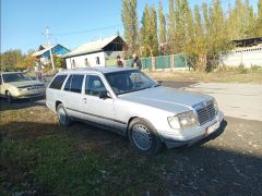 Фото авто Mercedes-Benz W124