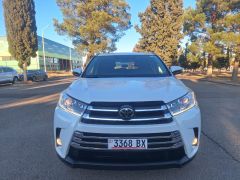 Photo of the vehicle Toyota Highlander