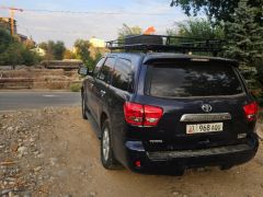 Сүрөт унаа Toyota Sequoia