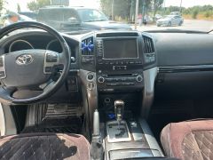 Фото авто Toyota Land Cruiser