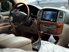 Photo of the vehicle Lexus LX