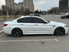 Фото авто BMW 5 серии