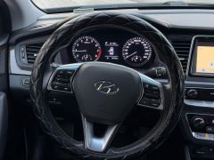 Photo of the vehicle Hyundai Sonata