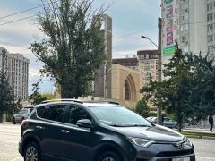 Сүрөт унаа Toyota RAV4