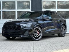 Сүрөт унаа Audi Q8