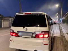 Photo of the vehicle Toyota Alphard