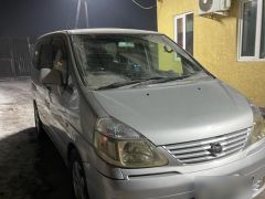 Сүрөт унаа Nissan Serena