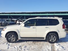 Photo of the vehicle Lexus GX