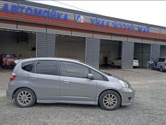 Фото авто Honda Fit