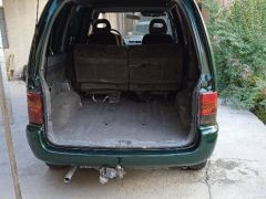 Сүрөт унаа Nissan Serena