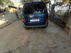 Сүрөт унаа Nissan Serena