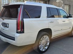 Photo of the vehicle Cadillac Escalade