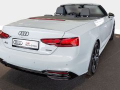 Photo of the vehicle Audi A5